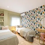Duerme Junto A La Plaza De Toros De Granada. Appartement *
