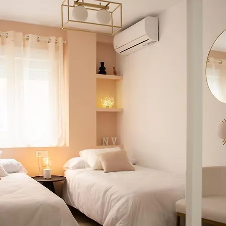 Duerme Junto A La Plaza De Toros De Granada. Apartamento *
